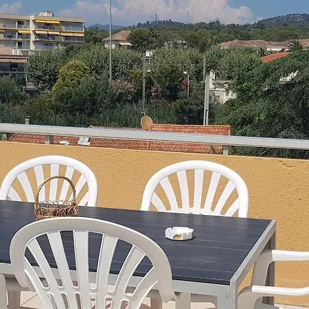 Διαμέρισμα Duplex With Beautiful Sea View Saint-Raphaël