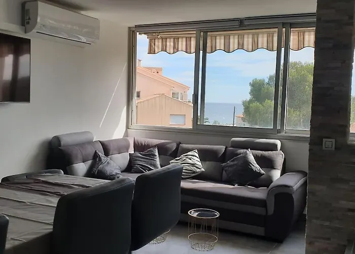 Duplex With Beautiful Sea View *